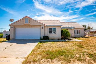 9020 Redwood Boulevard, California City, CA 93505