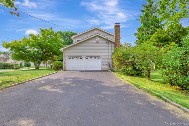 322 2nd Avenue, Saint James, NY 11780