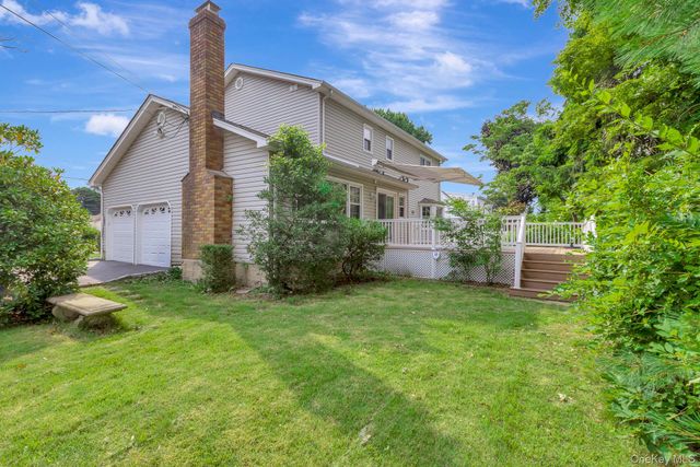 322 2nd Avenue, Saint James, NY 11780