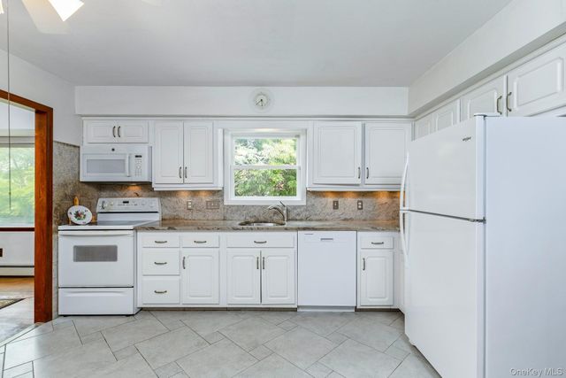 322 2nd Avenue, Saint James, NY 11780