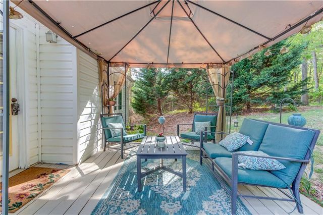 4688 Eucalyptus Way, Flowery Branch, GA 30542