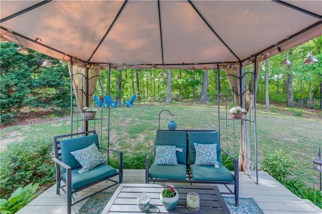 4688 Eucalyptus Way, Flowery Branch, GA 30542