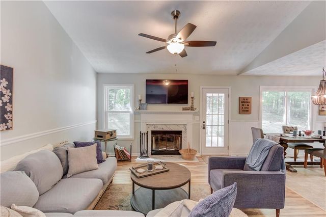 4688 Eucalyptus Way, Flowery Branch, GA 30542