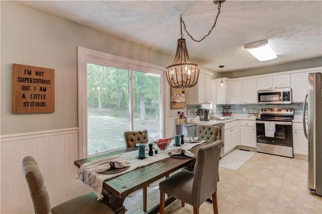 4688 Eucalyptus Way, Flowery Branch, GA 30542