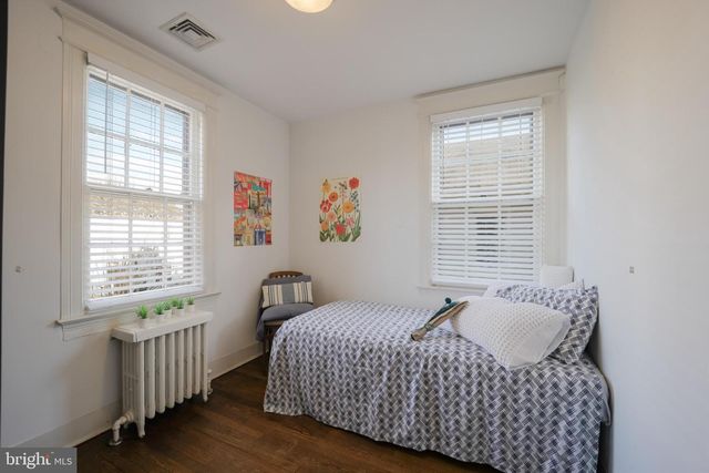 4421 FESSENDEN ST NW, Washington, DC 20016