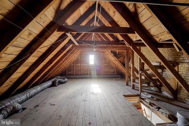 4421 FESSENDEN ST NW, Washington, DC 20016