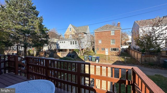 4421 FESSENDEN ST NW, Washington, DC 20016