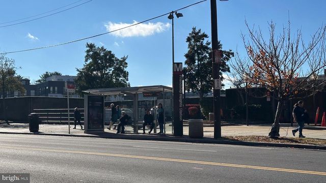 4421 FESSENDEN ST NW, Washington, DC 20016