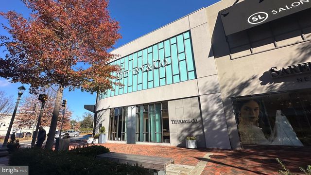 4421 FESSENDEN ST NW, Washington, DC 20016