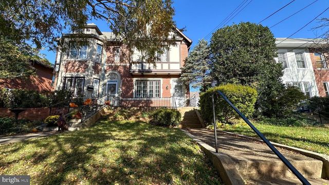 4421 FESSENDEN ST NW, Washington, DC 20016