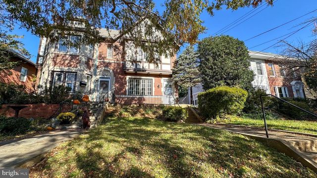 4421 FESSENDEN ST NW, Washington, DC 20016