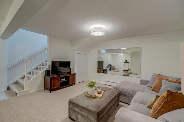 14396 E Oakgreen Circle S, Afton, MN 55001