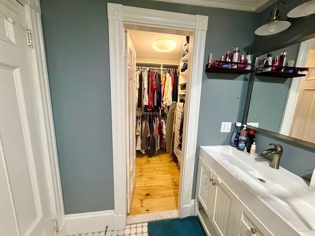 38 Salem St B, Reading, MA 01867