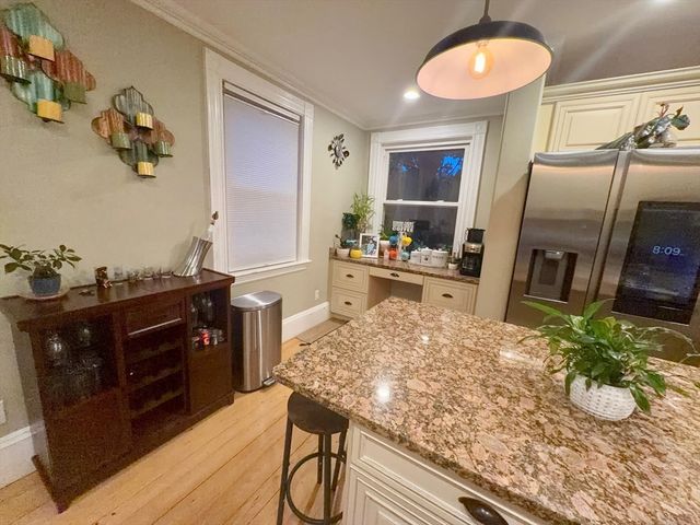 38 Salem St B, Reading, MA 01867