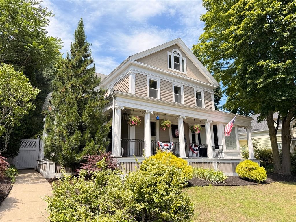 38 Salem St B, Reading, MA 01867