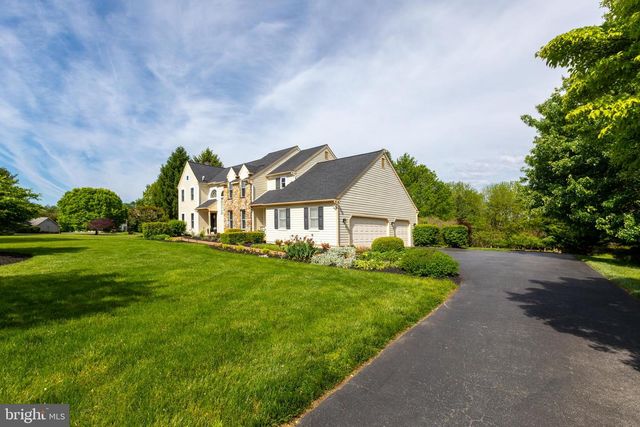 293 HICKORY DR, Kennett Square, PA 19348