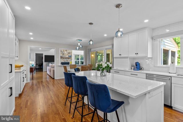 293 HICKORY DR, Kennett Square, PA 19348