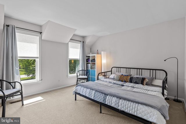 293 HICKORY DR, Kennett Square, PA 19348