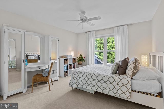 293 HICKORY DR, Kennett Square, PA 19348