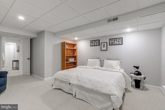 293 HICKORY DR, Kennett Square, PA 19348