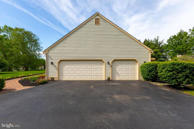 293 HICKORY DR, Kennett Square, PA 19348