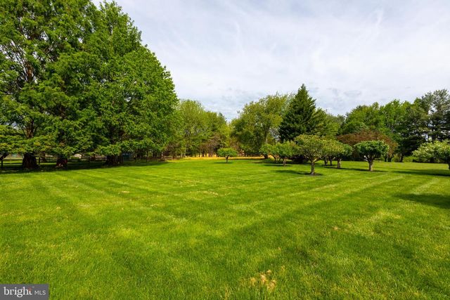 293 HICKORY DR, Kennett Square, PA 19348