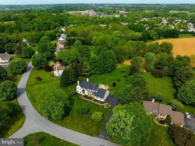 293 HICKORY DR, Kennett Square, PA 19348