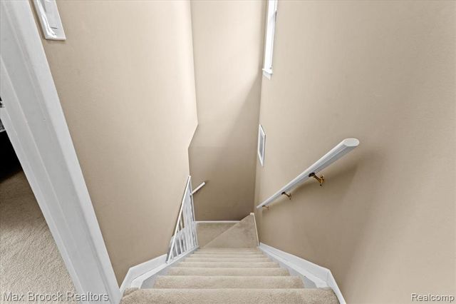 356 Willow Grove Lane, Rochester Hills, MI 48307