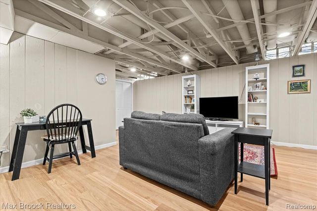 356 Willow Grove Lane, Rochester Hills, MI 48307