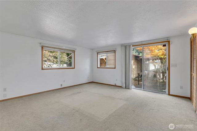 6035 S Fife Street, Tacoma, WA 98409