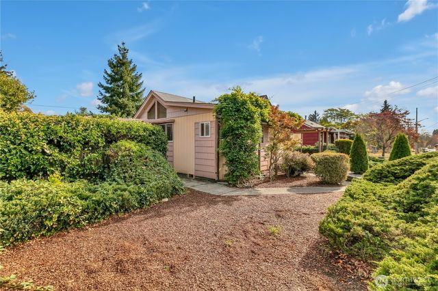 6035 S Fife Street, Tacoma, WA 98409