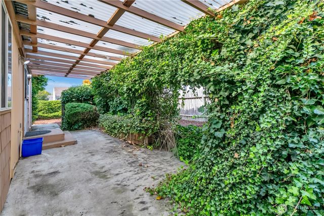 6035 S Fife Street, Tacoma, WA 98409