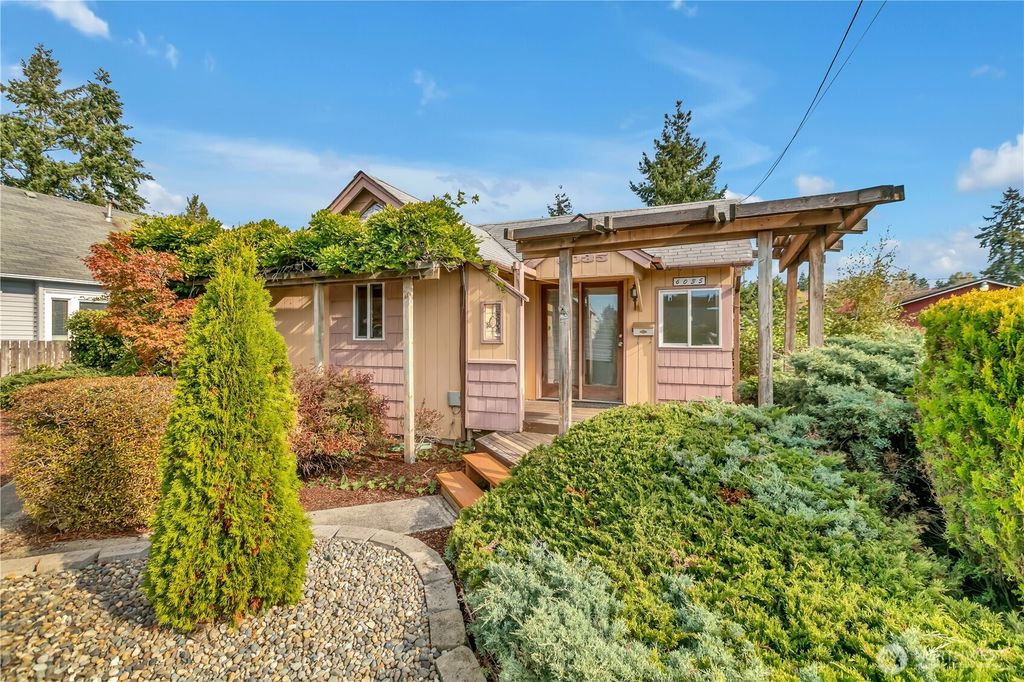 6035 S Fife Street, Tacoma, WA 98409