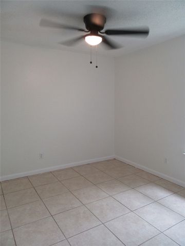 10415 Blackjack Oaks Drive, Dallas, TX 75227