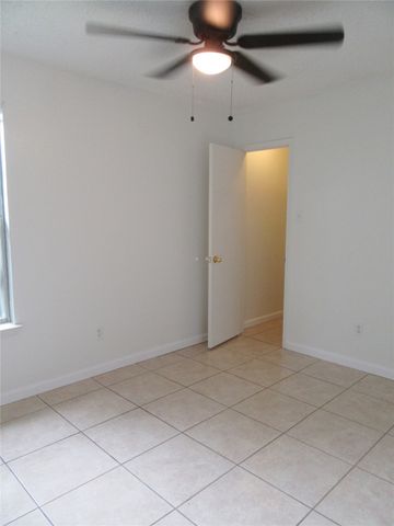 10415 Blackjack Oaks Drive, Dallas, TX 75227