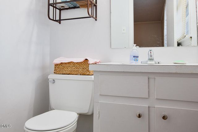 1727 Pinecrest Road, Henderson, NC 27536