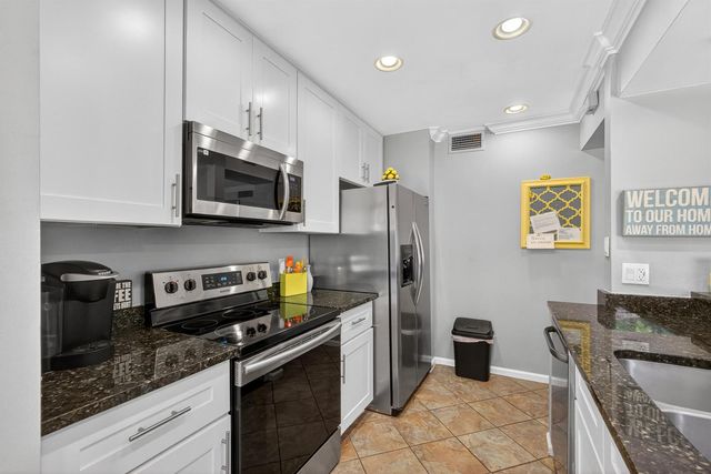 605 Brackenwood Cove, Palm Beach Gardens, FL 33418