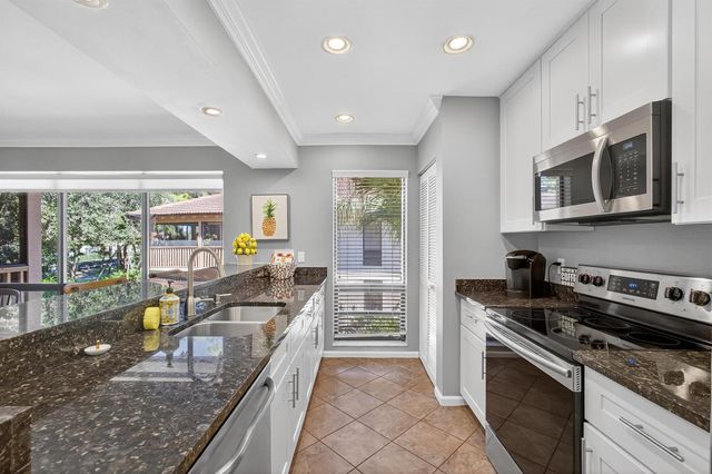605 Brackenwood Cove, Palm Beach Gardens, FL 33418