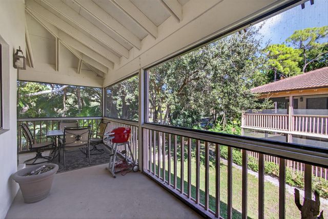 605 Brackenwood Cove, Palm Beach Gardens, FL 33418
