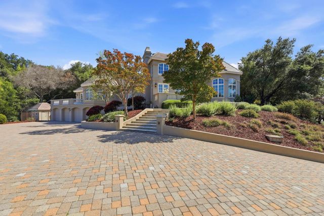 14113 Pike Road, Saratoga, CA 95070