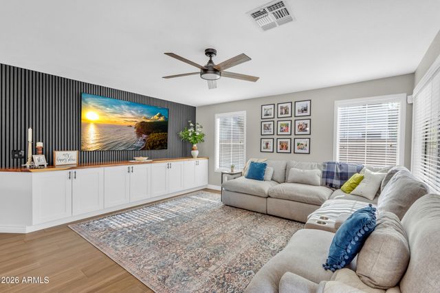 3334 E WASHINGTON Avenue, Gilbert, AZ 85234
