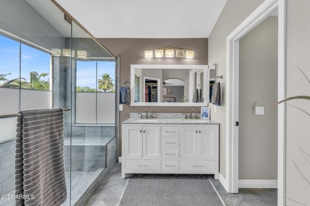 3334 E WASHINGTON Avenue, Gilbert, AZ 85234