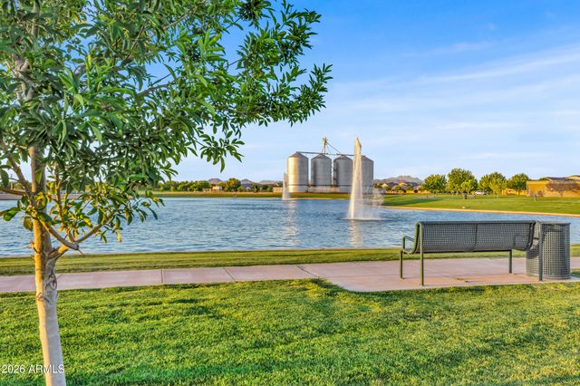 3334 E WASHINGTON Avenue, Gilbert, AZ 85234
