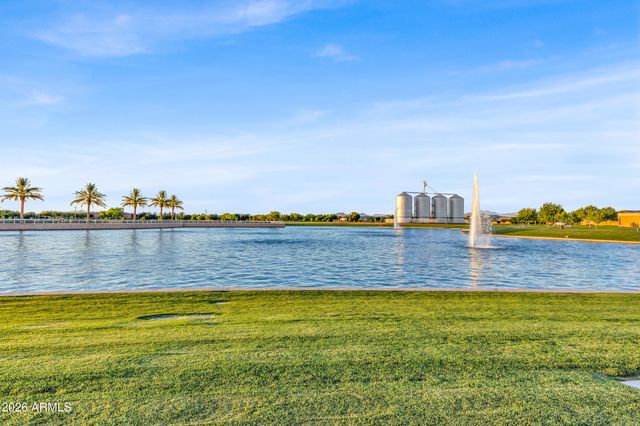 3334 E WASHINGTON Avenue, Gilbert, AZ 85234
