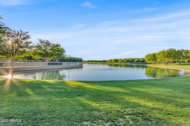 3334 E WASHINGTON Avenue, Gilbert, AZ 85234