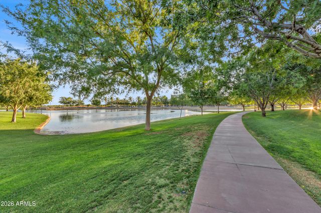 3334 E WASHINGTON Avenue, Gilbert, AZ 85234