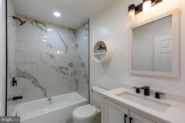 2636 S 72ND ST, Philadelphia, PA 19153