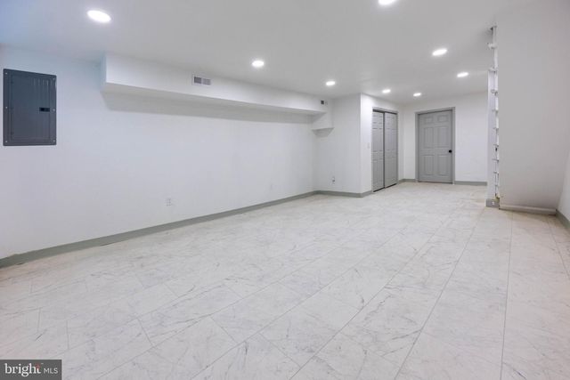 2636 S 72ND ST, Philadelphia, PA 19153