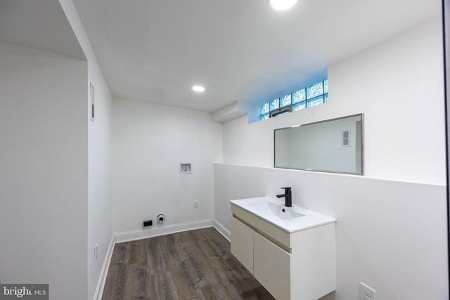 2636 S 72ND ST, Philadelphia, PA 19153