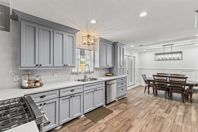 515 Foxglove Lane, Houston, TX 77076